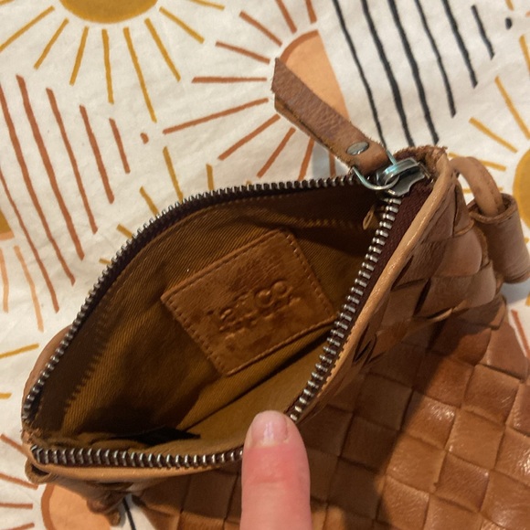 Latico cross body - Picture 3 of 3